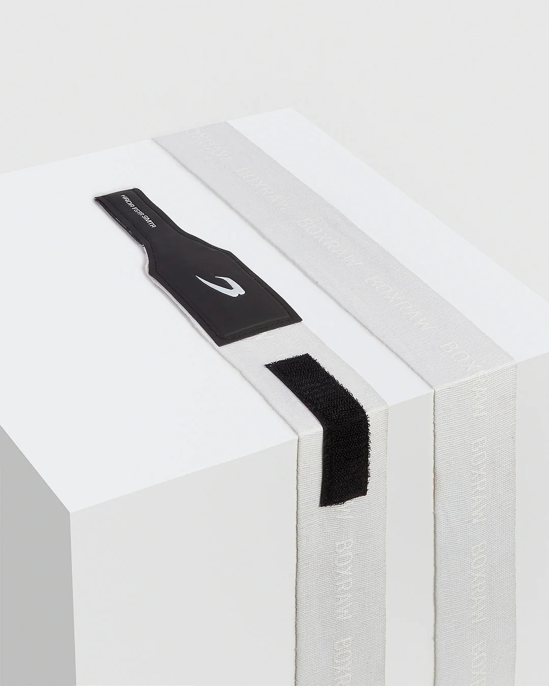 120" BOXRAW Hand Wraps - White - Image 4